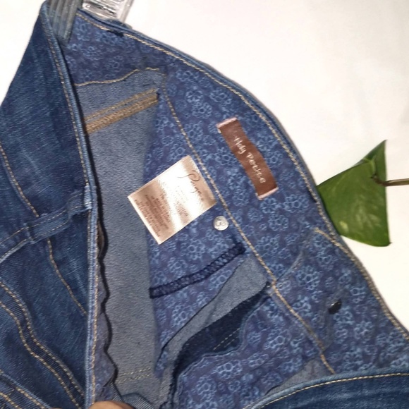 **SOLD** Paige Holly Petite Boot Cut Jeans - Picture 4 of 8